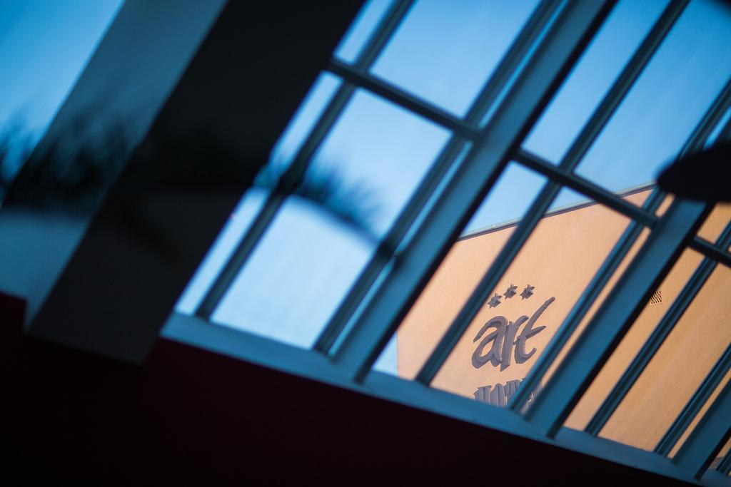 Art Hotel Superior 잘라카로쉬 외부 사진